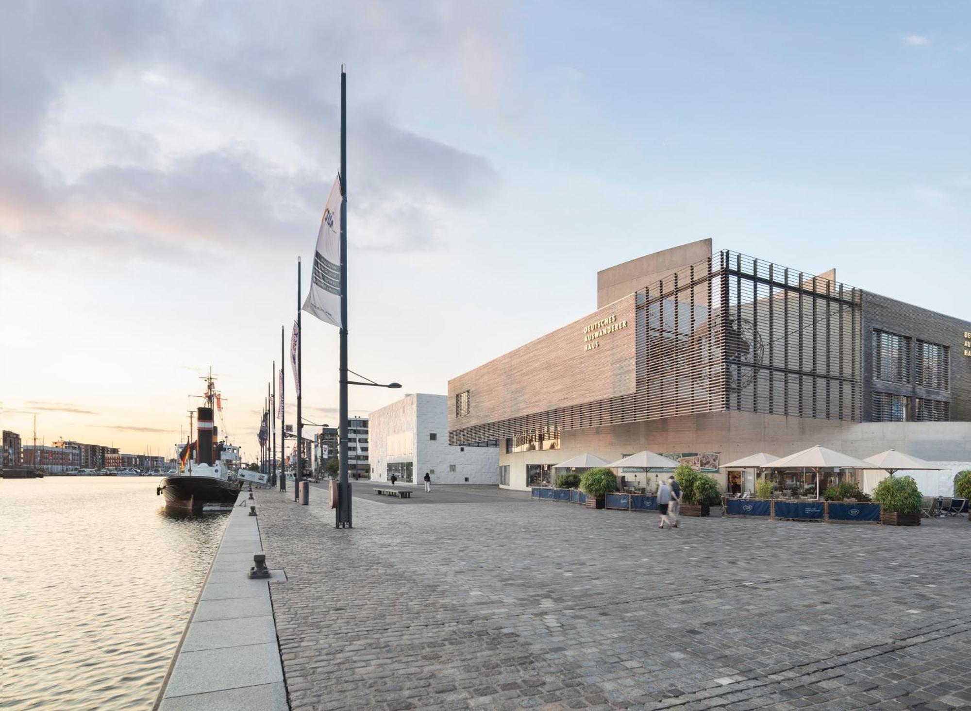 Exklusives Apartment Im Historischen Wohnhaus Mit Kamin, Bad & Viel Platz Bremerhaven Exterior foto